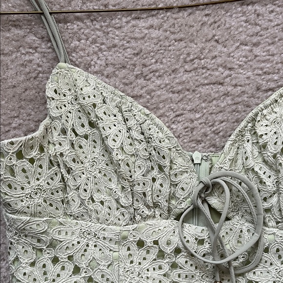 Selfie Leslie Pale Green Lace Mini Dress with Tie Detail - Picture 5 of 5